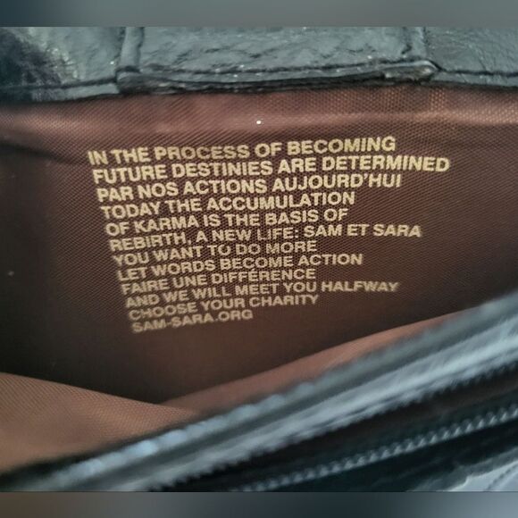 Samsara Black Leather Tri-fold Wallet with Gold Zipper - Picture 7 of 9